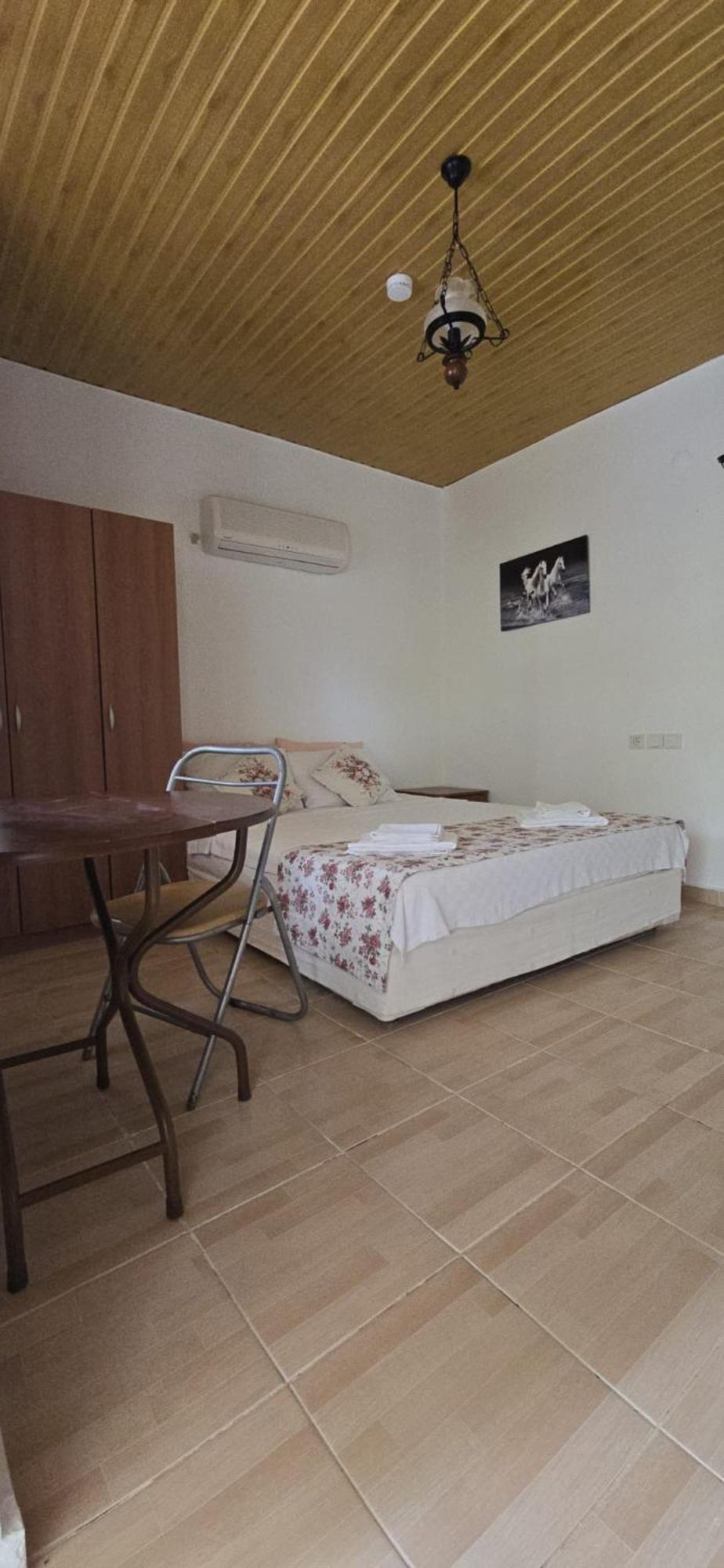 Sera Pansiyon Çıralı Esterno foto